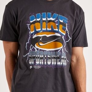 Nike Youth Junior Boys Lg Black Graphic T-Shirt Excellent Condition